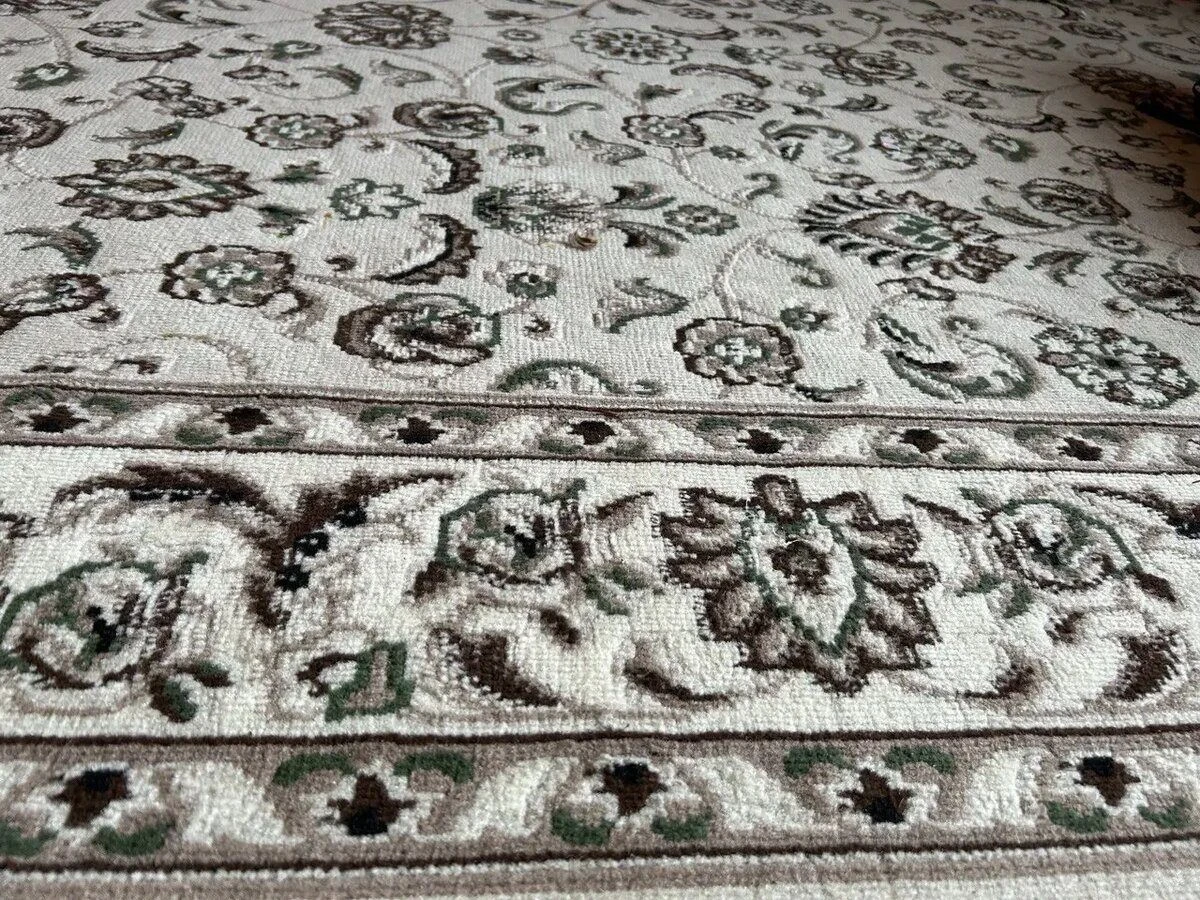 Proč zkušené hospodyňky dávají 1 tabletu do myčky na koberce