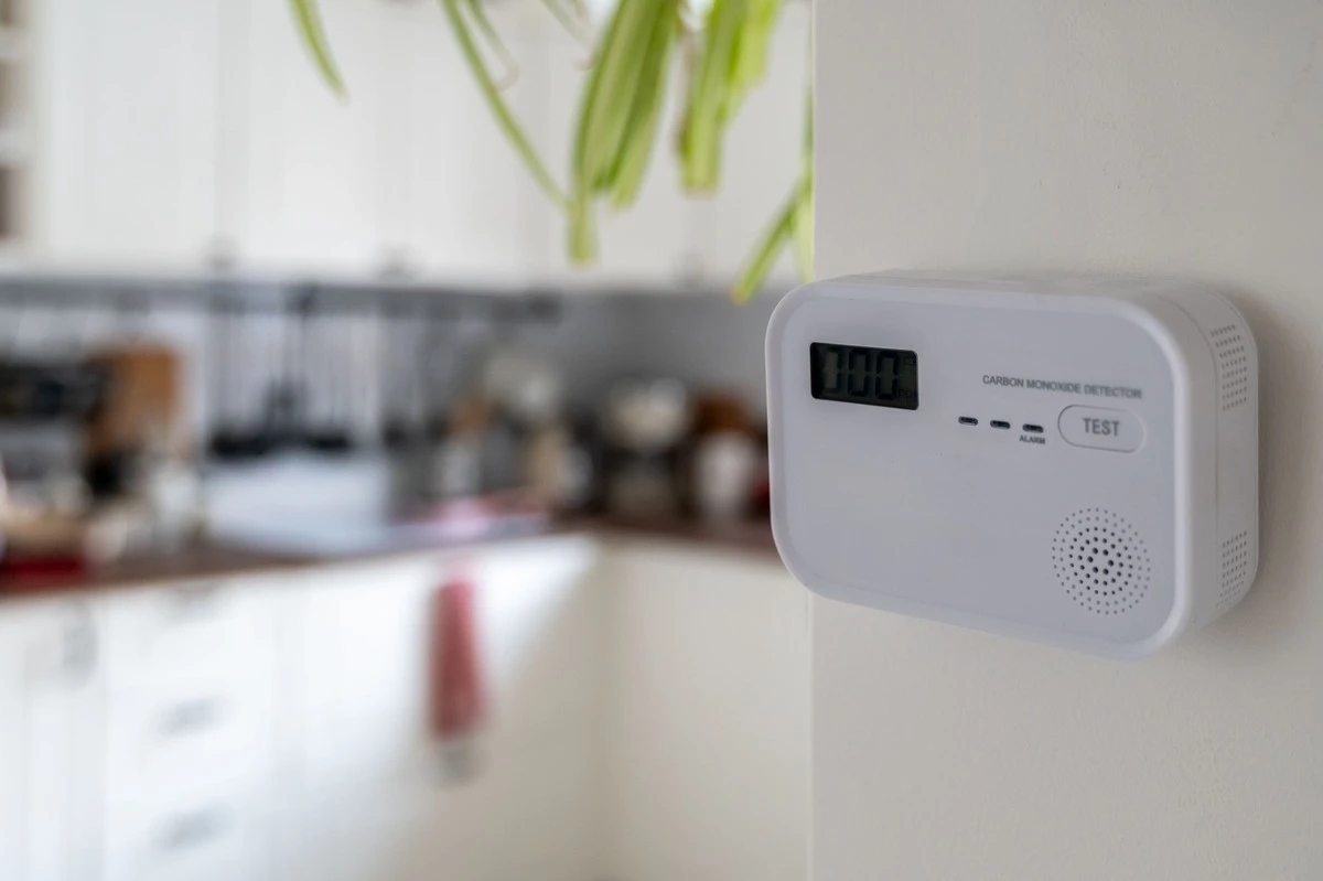 3 nenápadné příznaky úniku oxidu uhelnatého, které by měl znát každý majitel domu