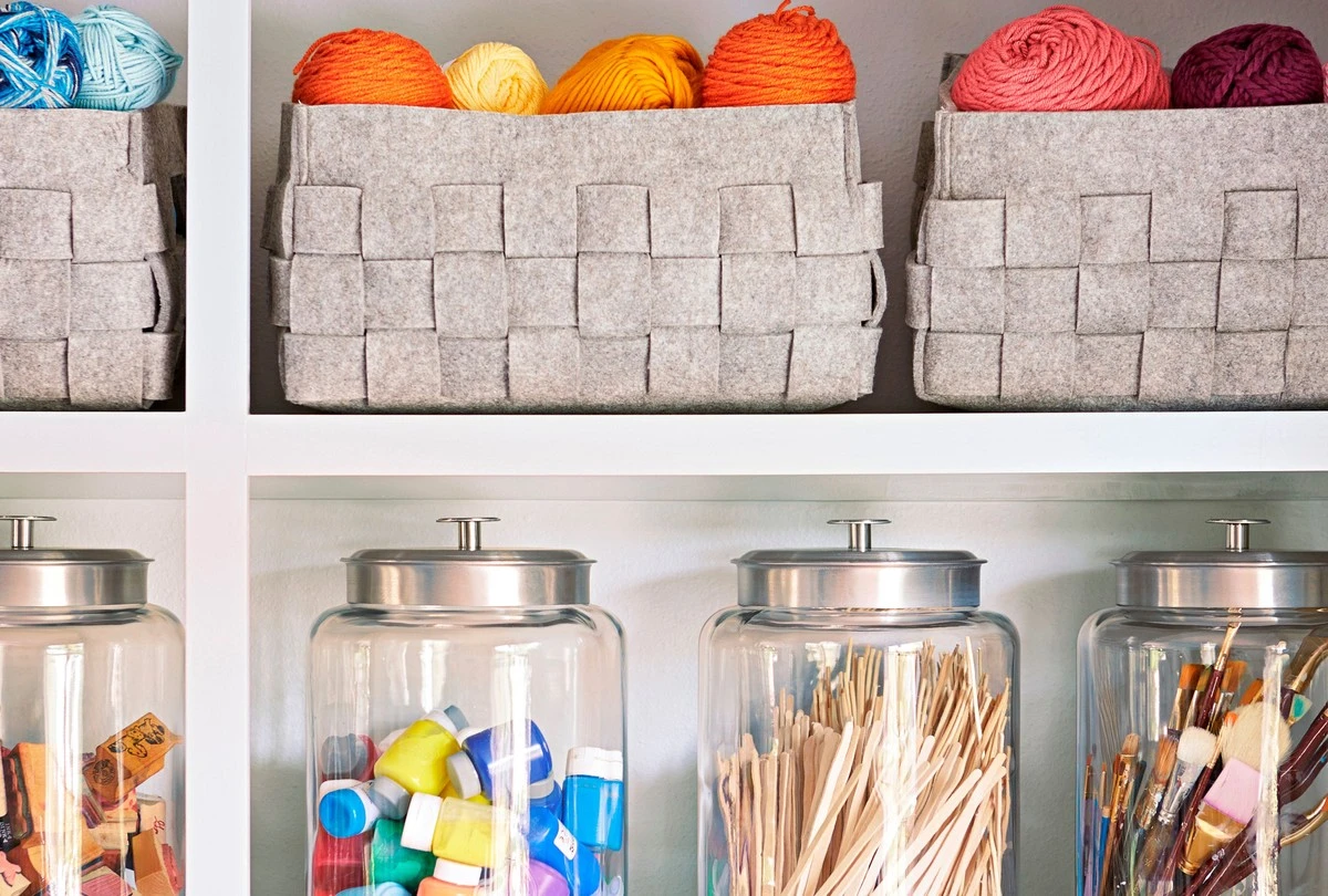 Zaplaveno koníčky? Tyto 3 triky vám pomohou rychle uvolnit prostor