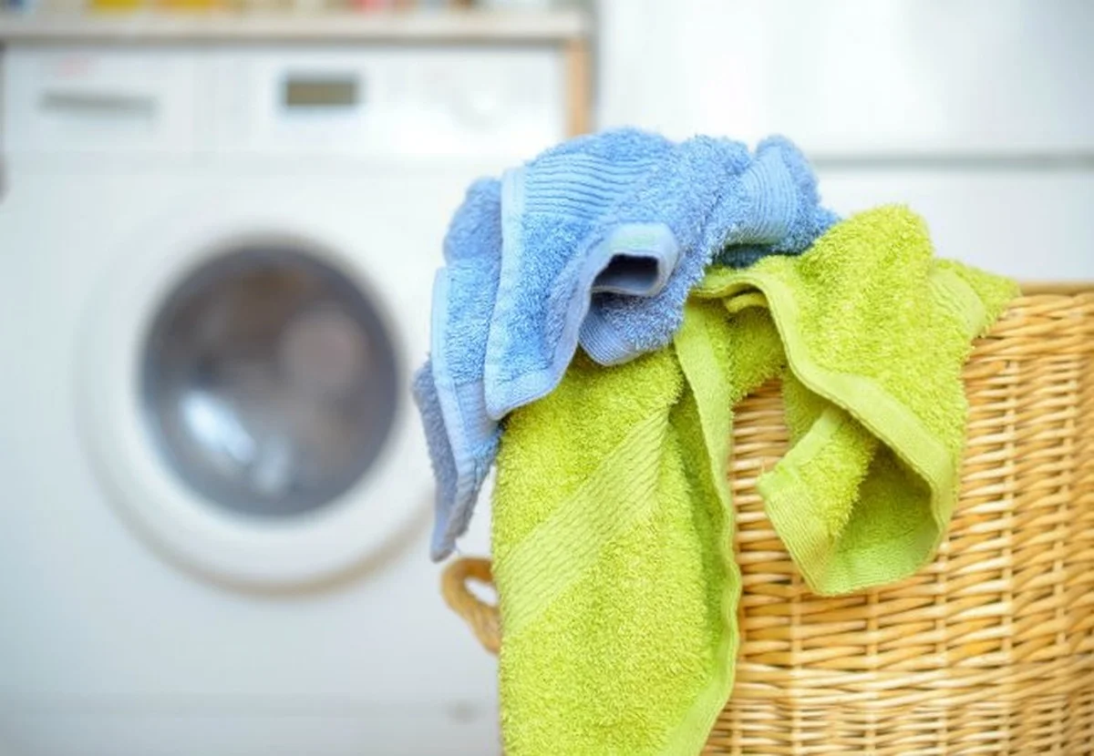 Proč dávají zkušení lidé sůl a mýdlo do skříně s ručníky: Vlhkost zmizí i při 18 stupních - image 1