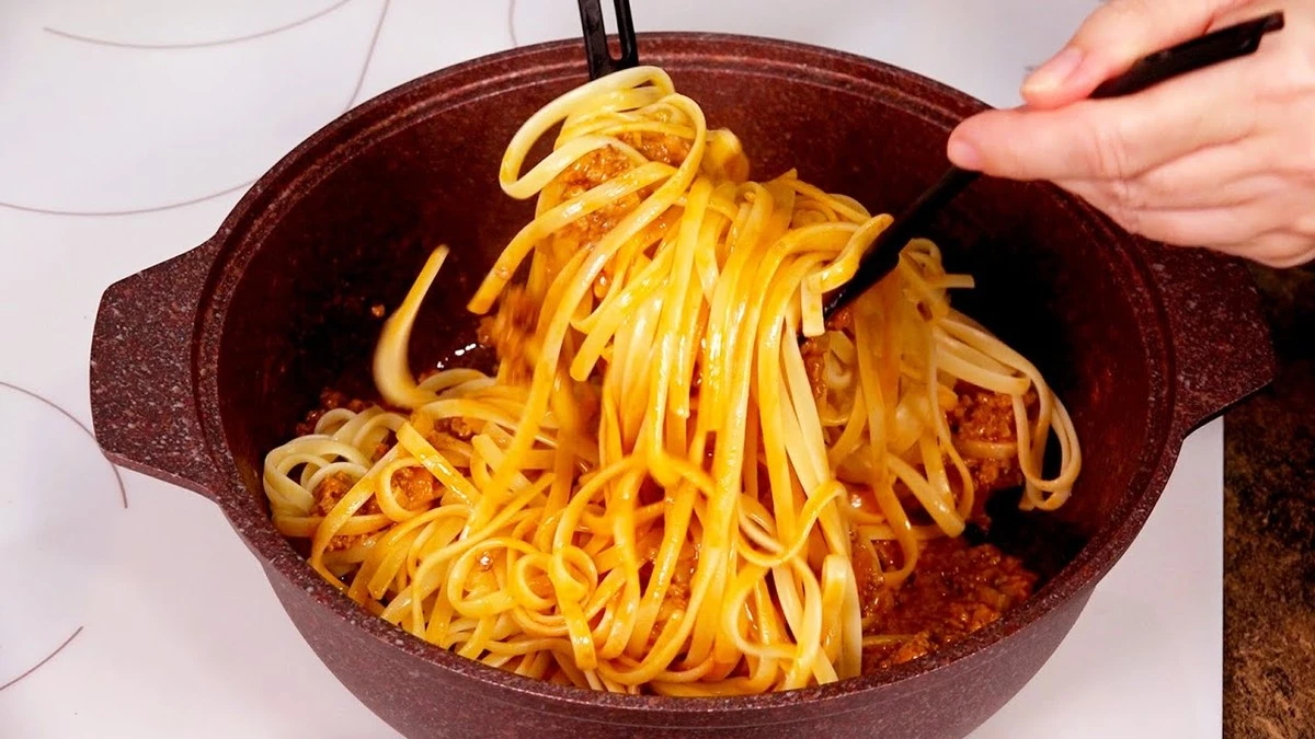 Proč se vaše těstoviny slepují? 3 triky od zkušených kuchařů, abyste dosáhli dokonalosti