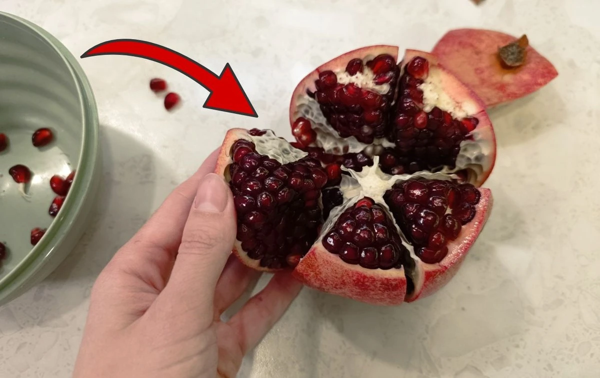 Výběr granátového jablka: Prodejci na trhu nesnášejí tento trik, jak poznat sladkost