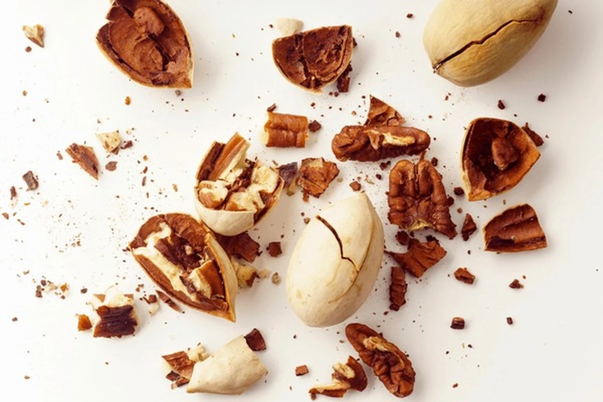 Vlašské ořechy loupu bez kladiva: namočím je takto na 20 minut – skořápka povolí sama - image 2