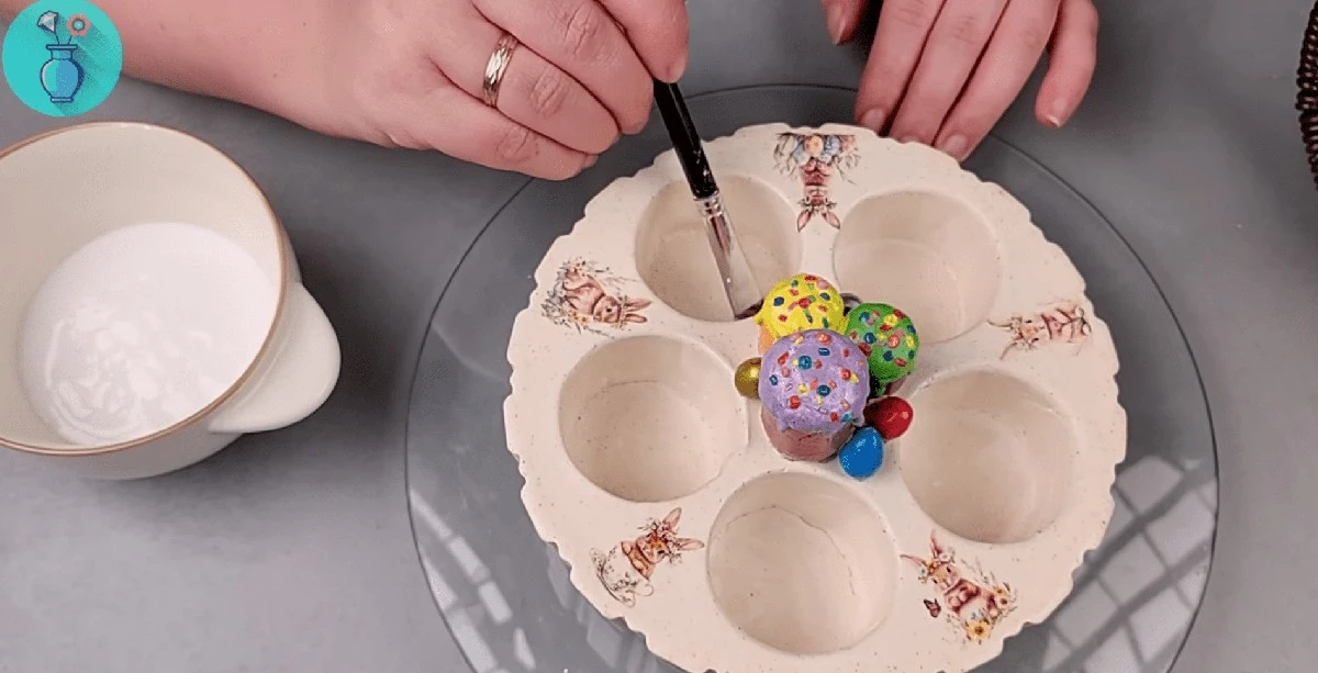 Забудьте про викидання втулок: перетворіть їх на приголомшливий великодній декор