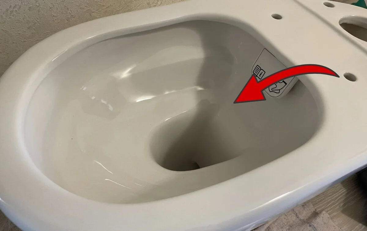 Tento trik premení vašu toaletu za 30 minút: 2 tabletky a zmizne hrdza aj vodný kameň