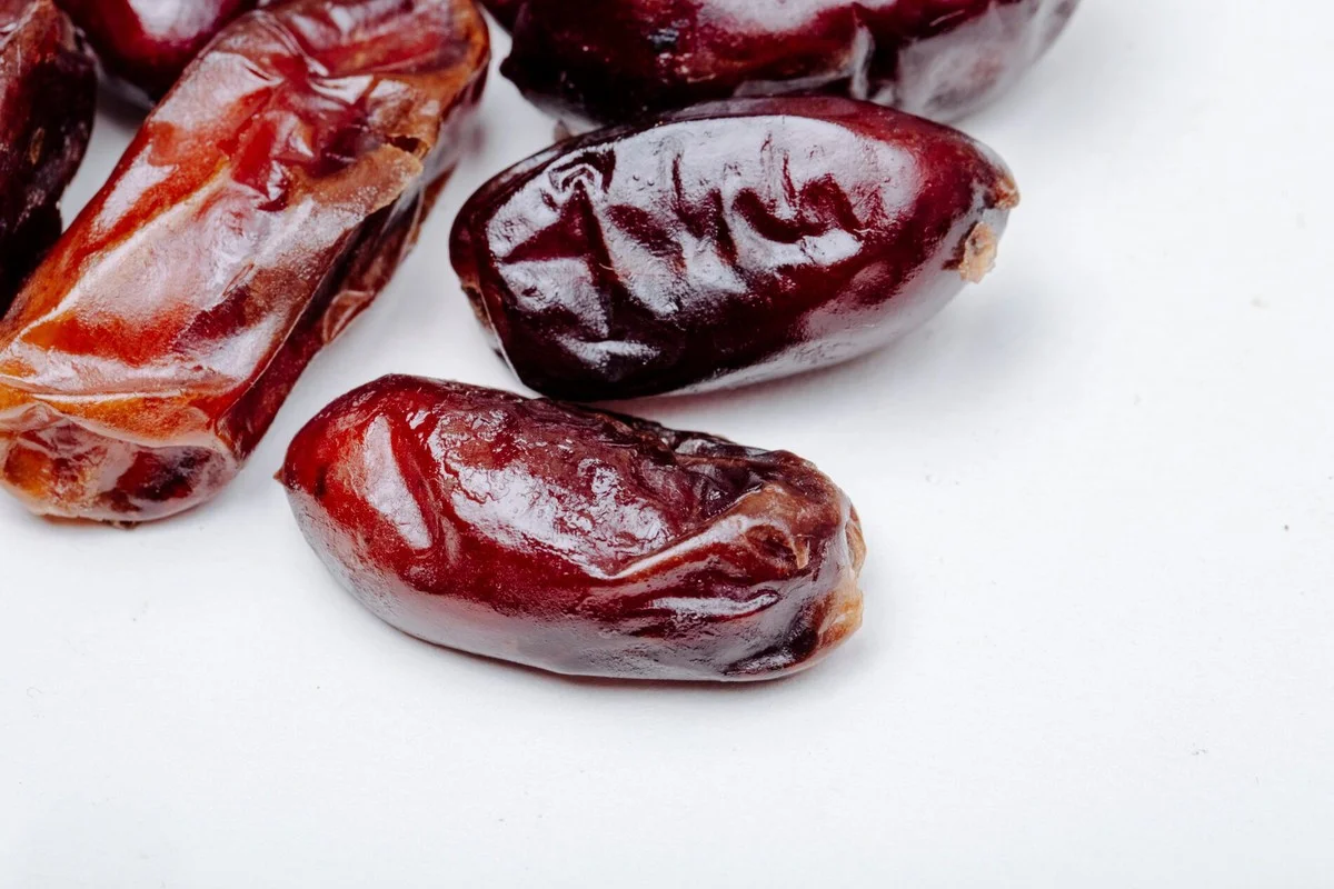 Jak mít datle vždy měkké a šťavnaté? Chytrý trik profíků z mrazáku, který překvapí