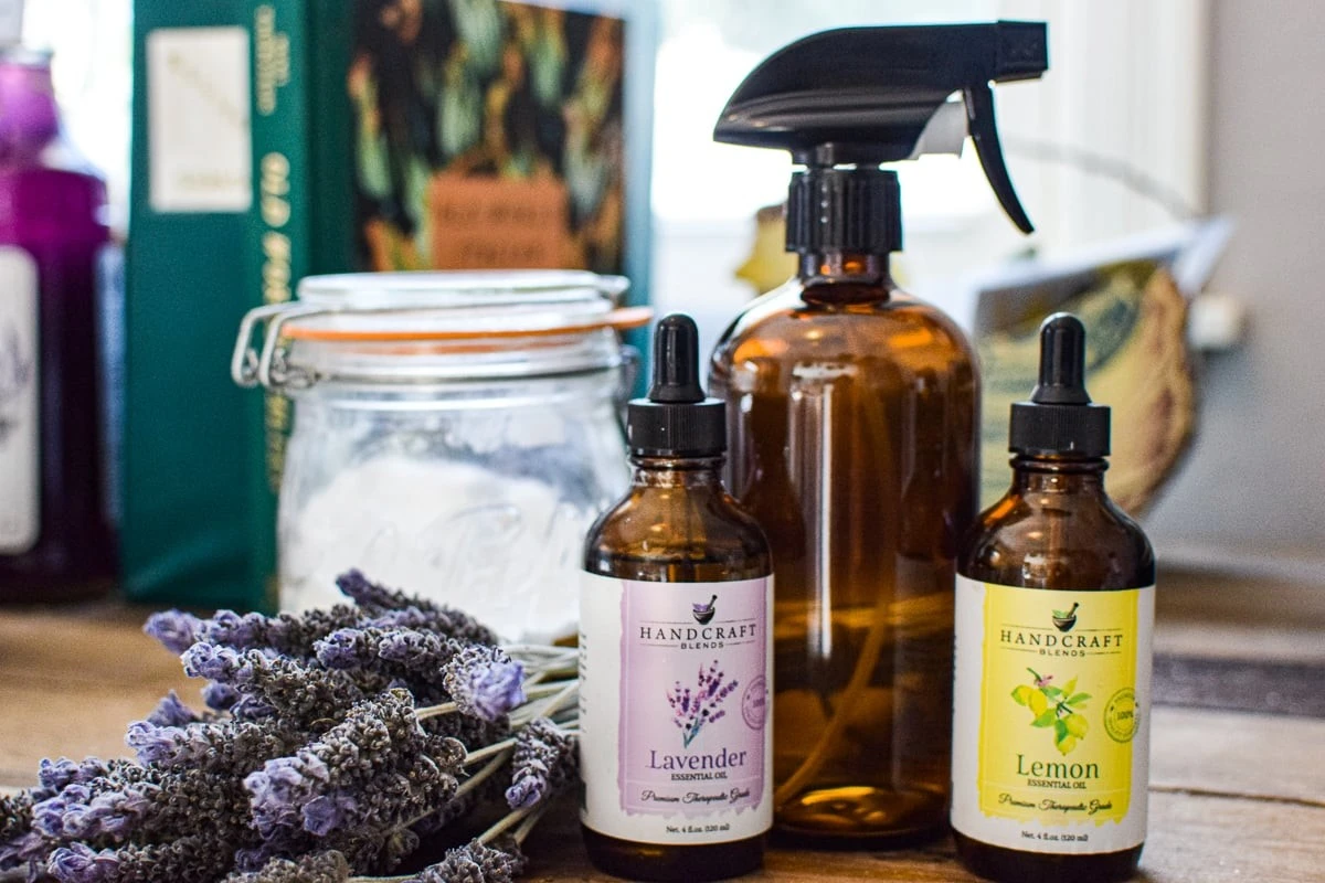 Probublé šedé ponožky už nikdy nebudou stejné: Babiččin trik s 2 skořicemi - image 2