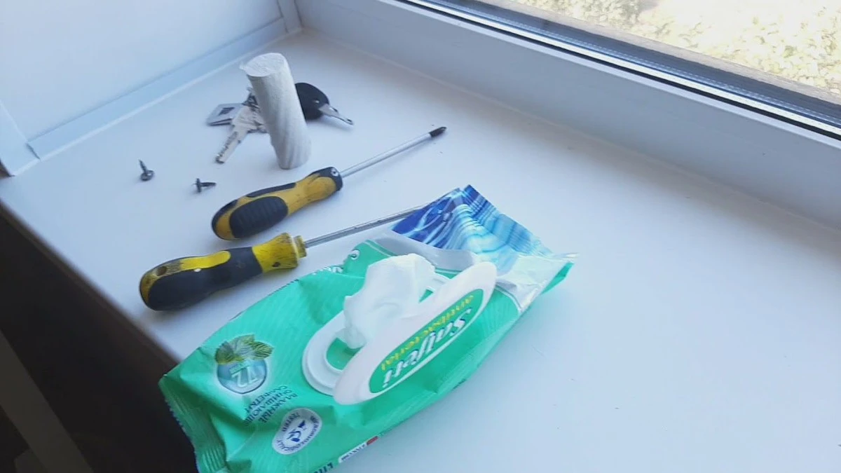 Jak osvědčený zedník řeší průvan pod parapetem: Konečně teplo a konec zimě u oken