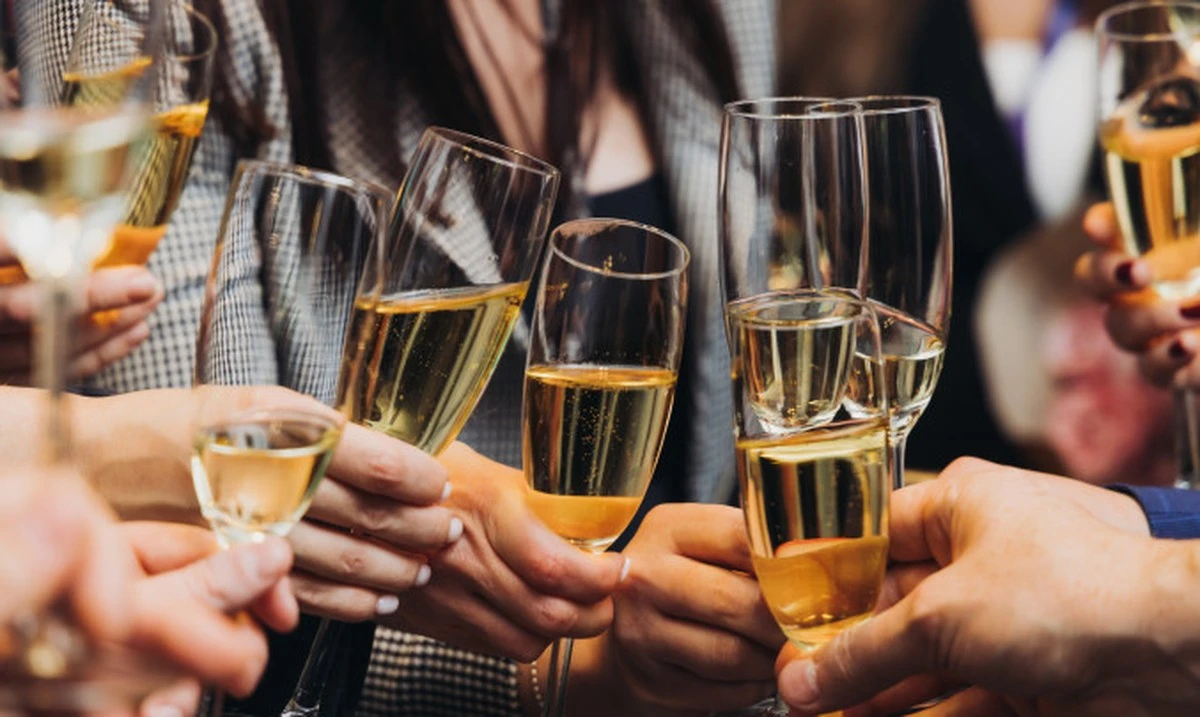 Proč pár skleniček vína vadí víc, než si myslíte - image 2