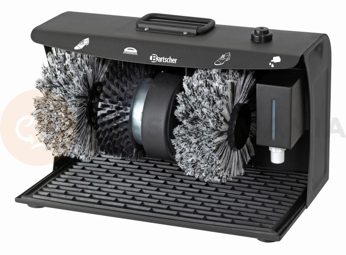 Skoncujte se skvrnami na semišové obuvi jedním pohybem: Trik s chlebovou kůrkou - image 2