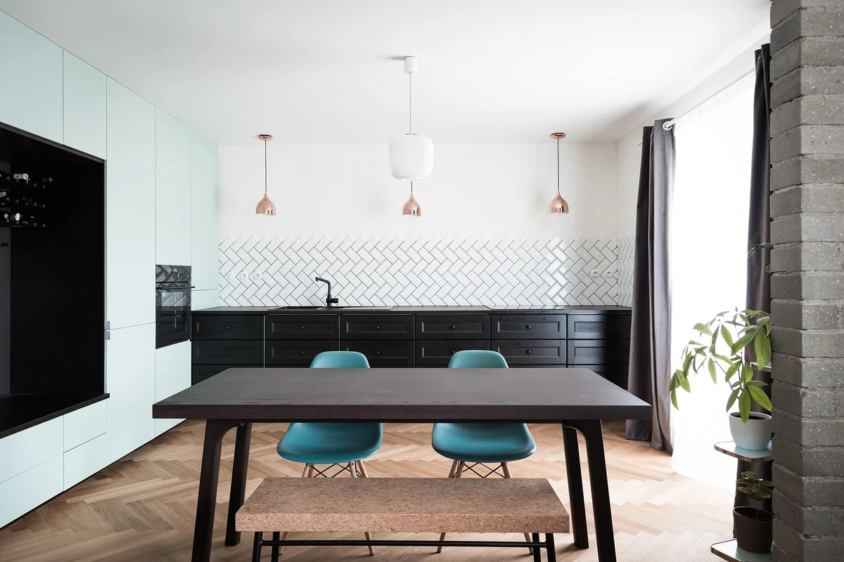 Bojíte se prachu a alergií? V 87 % českých domácností už koberce nahradil chytrý trik - image 2