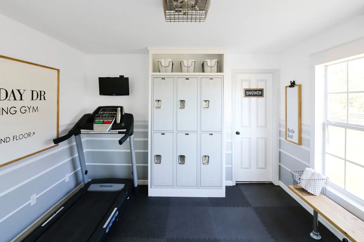 Proč zkušení majitelé domácích posiloven dávají pod podložku věc, o které nikdo nemluví