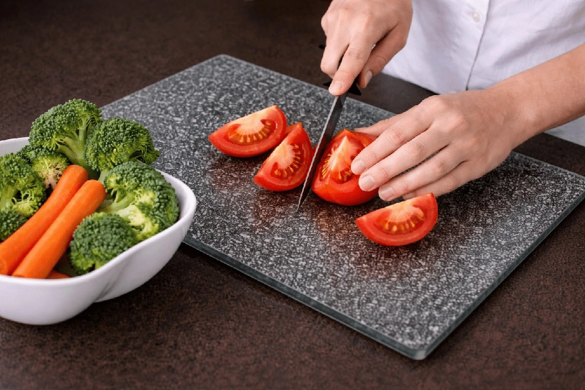 Proč drahé nože otupí za týden: chyba není v oceli, ale v tomto jednom zvyku