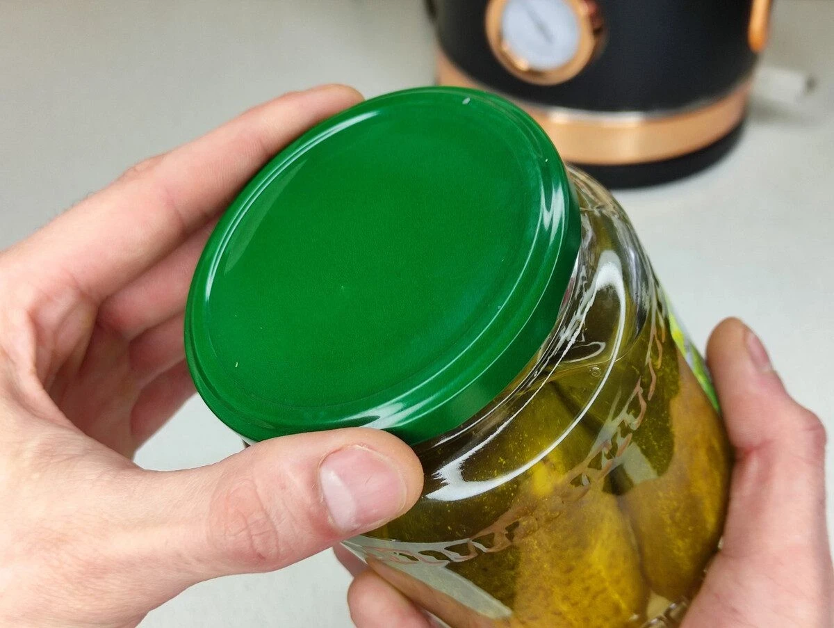 Kovové víčka od zavařenin: 3 překvapivé nápady pro chytrou domácnost
