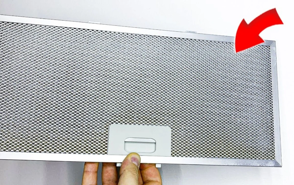 2 domácí triky, jak vyčistit mastnotu z digestoře během 5 minut