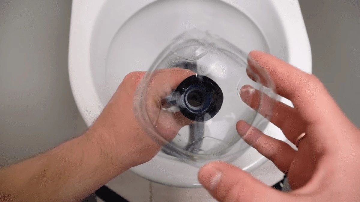 Jak vyčistit ucpaný odpad na zahradě za 15 minut: Potřebujete jen hadici z pračky a láhev