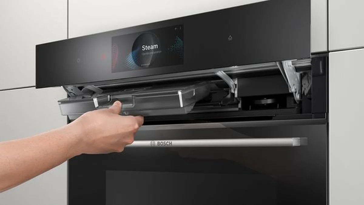 Proč babičky nikdy nevytahovaly koláč dřív: Stačí miska vody a 10 minut navíc nevadí - image 2