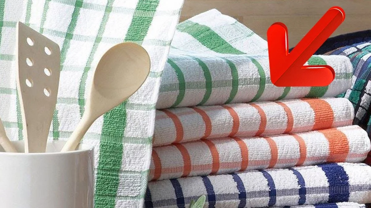 Proč zkušení kuchaři vždy namáčí utěrky do slané vody s kyselinou. Způsob, který vrátí bělost