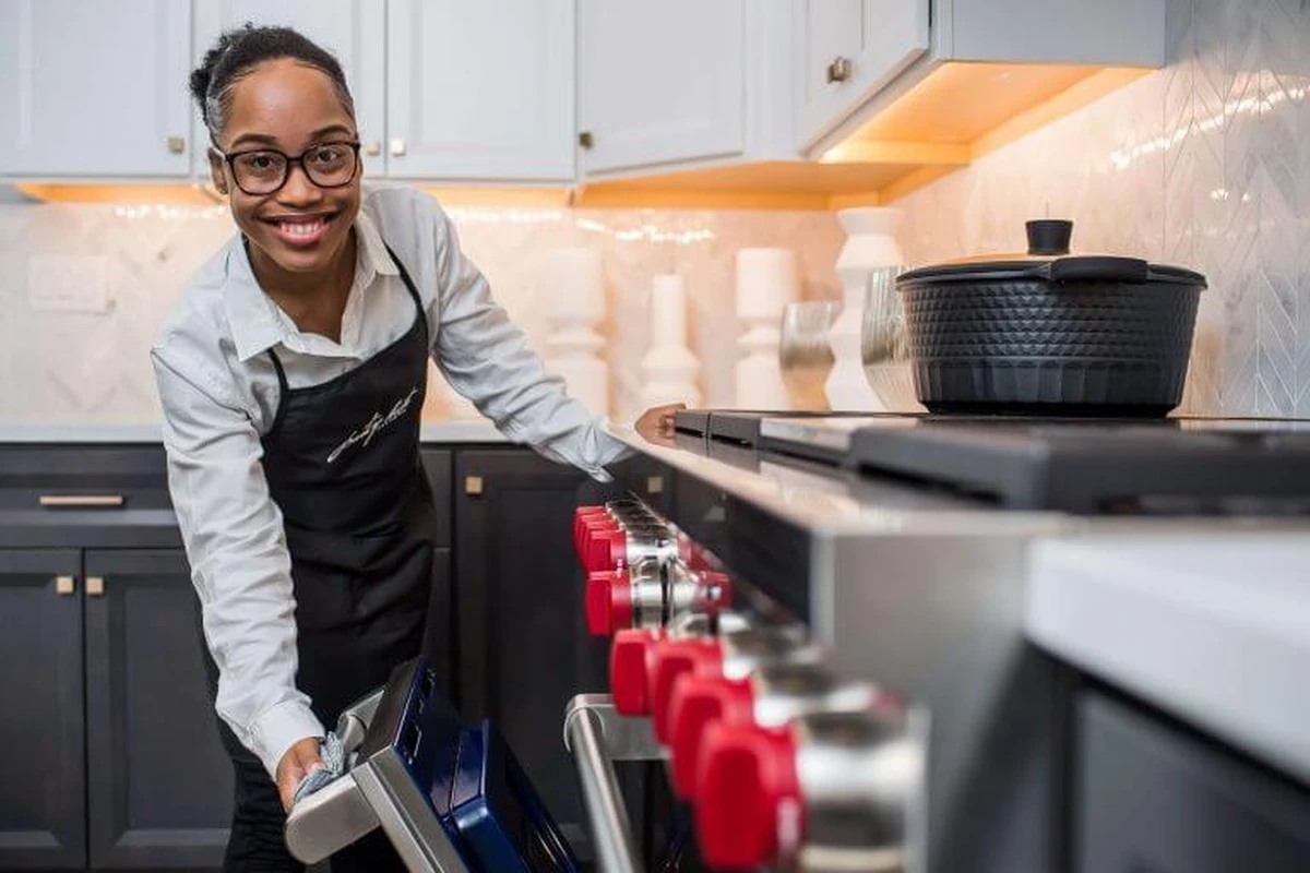 procnikdynemyjt-extra-1.webp Proč nikdy nemyjte nádobí u cizích lidí: Objevte skrytý důvod - image 1