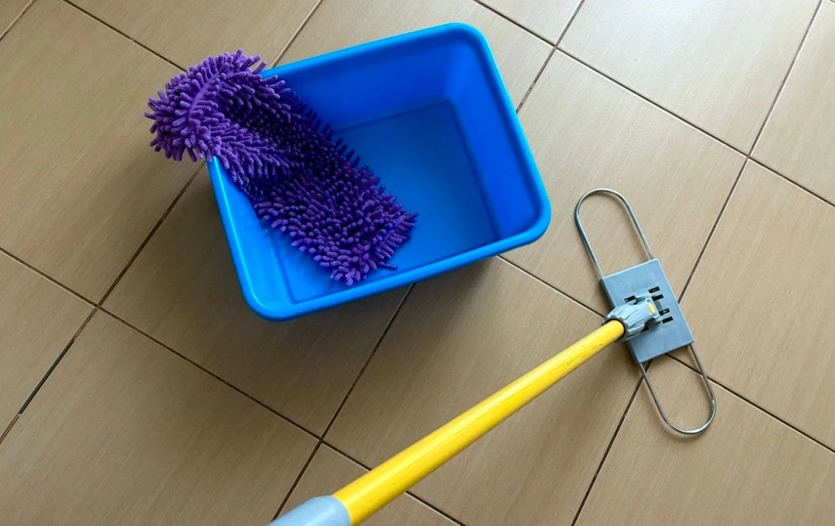 Jedna lžíce eukalyptového oleje do vody na podlahu – a rodina si všimla těchto změn