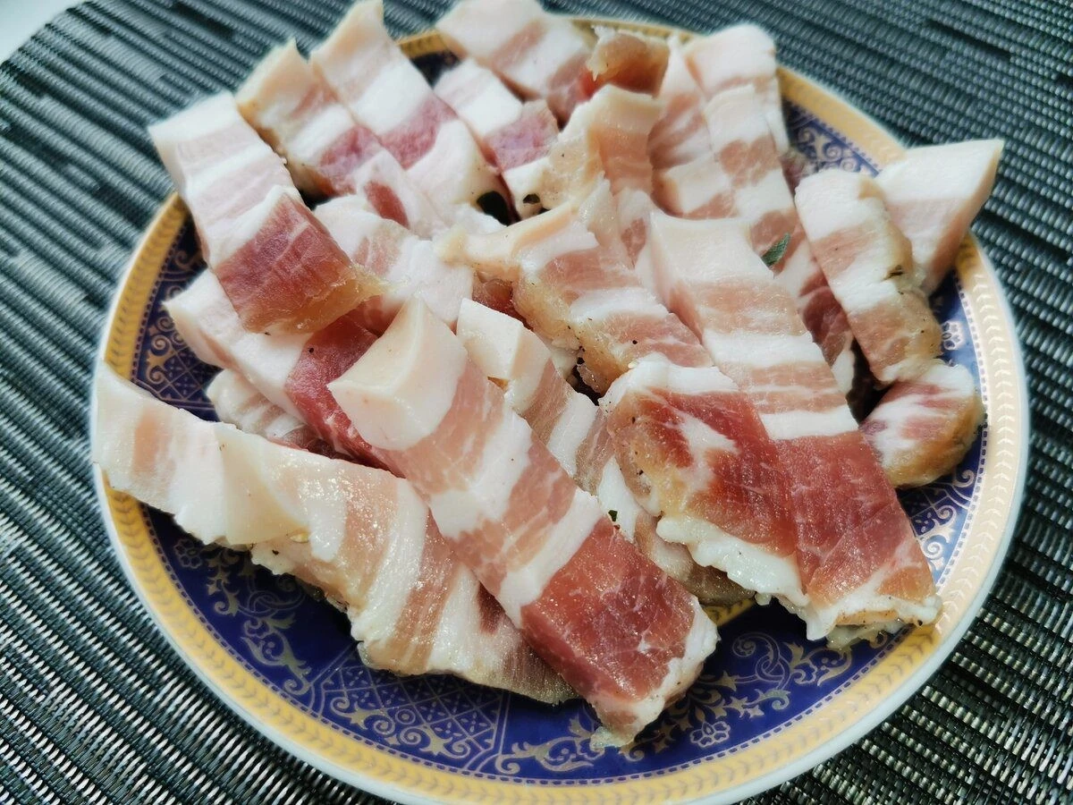 Proč milovníci zdraví zařadili sádlo do svého jídelníčku: 4 mýty, které odborníci boří