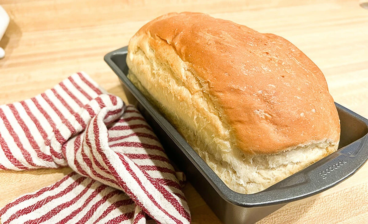 Proč domácí pekárny sypou do mouky sůl: Skrytý trik pro nadýchanější pečivo - image 2