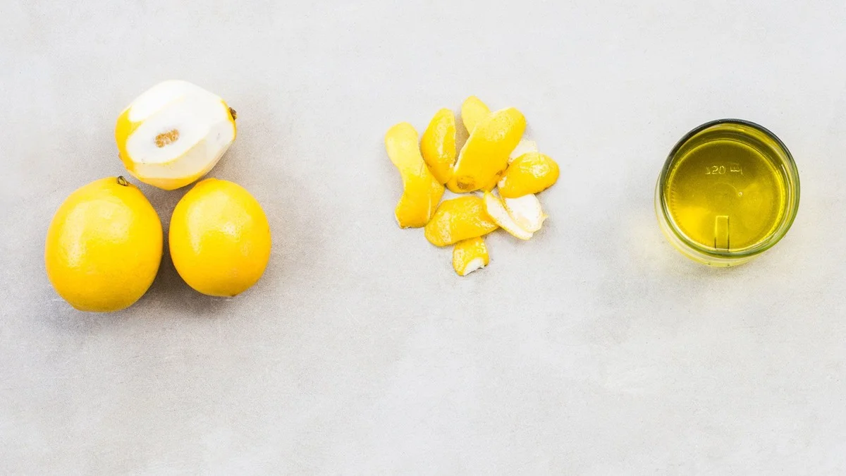 Neodhazujte slupky z mandarinek. Vyzkoušel jsem s nimi 4 triky a už je považuji za „zimní zlato“ - image 2