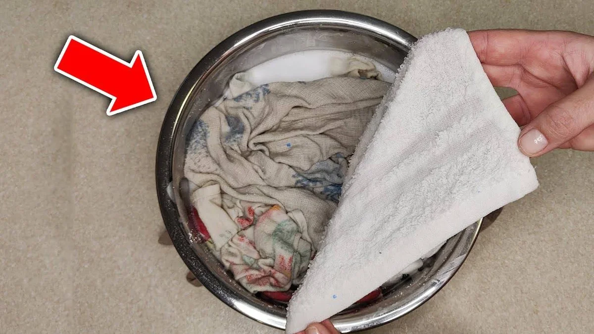 Proč pokaždé namáčím mastné utěrky do jedné levné kaše: Zmizí skvrny za 20 minut
