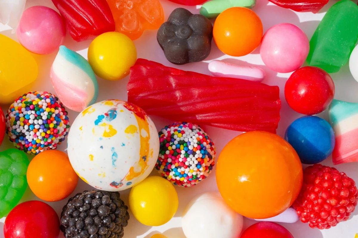 tartrazinprocse-extra-2.webp Tartrazin: Proč se tomuto žlutému „éčku“ v jídle vaše děti (a vy!) vyhnou - image 2