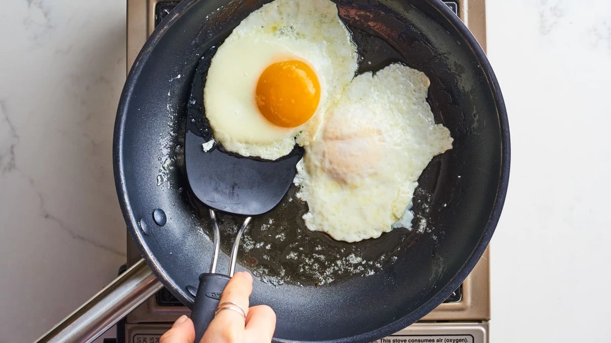 jakspravnevarit-extra-2.webp Jak správně vařit vejce: Kuchařská finta pro dokonalé loupání - image 2