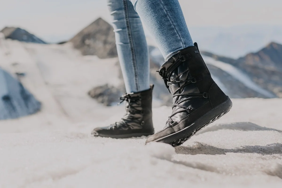 Proč zkušení Češi mažou podrážky svícnem a proč se sníh přestane lepit - image 1