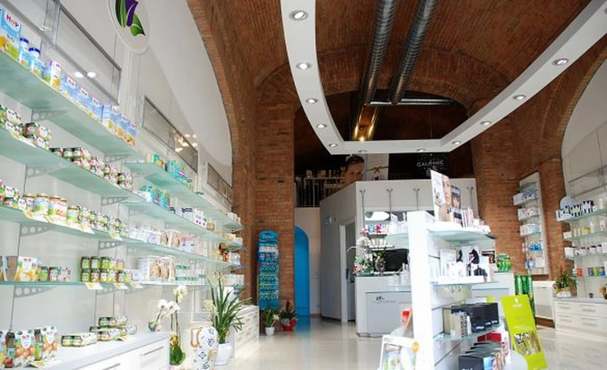 glycerinperoxid-extra-1.webp Glycerin, peroxid a kyselina boritá: Tři lékárenské skvosty pro dokonalý pořádek ve vaší domácnosti - image 1