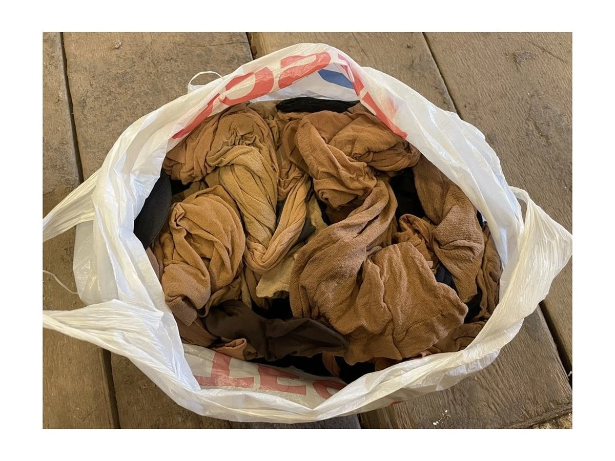 Neházejte staré punčocháče do koše: 2 překvapivé triky, které vám usnadní život - image 1