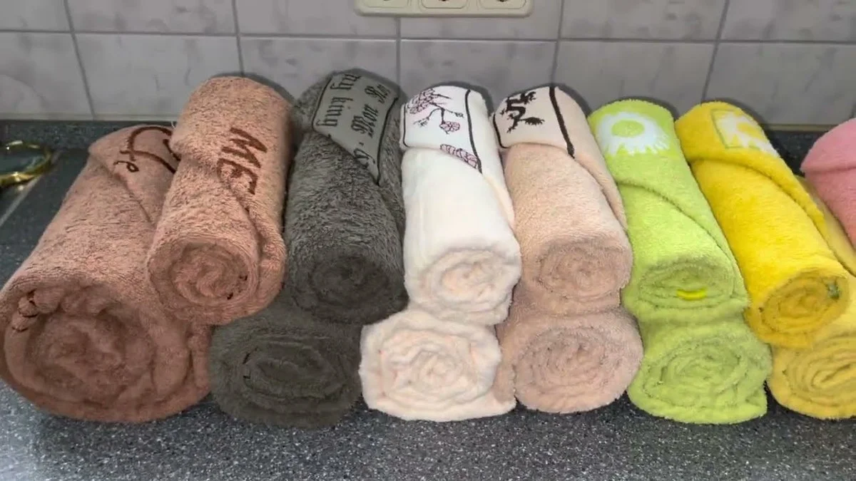 Prečo skúsené gazdinky dávajú do práčky 2 lyžice soli. Už žiadne drsné uteráky!