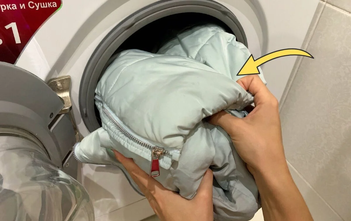 Proč zkušení Češi perou péřovou bundu doma se psími míčky a ne s tenisovou klasikou