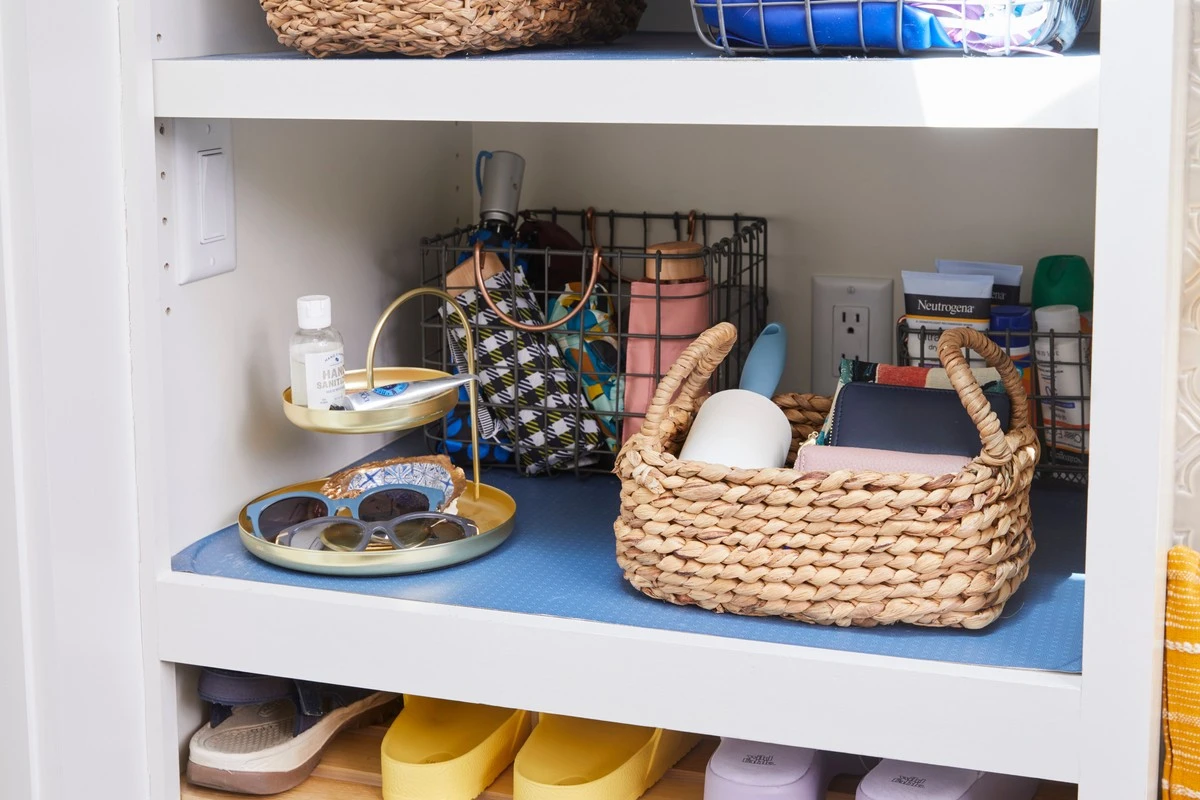 15 věcí, kterých se zbavíte teď pro klidnější a organizovanější domov