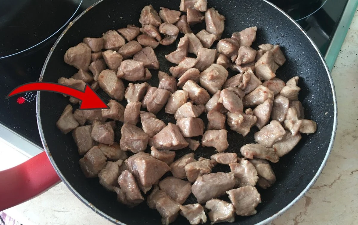 Proč šéfkuchaři namáčejí maso v jedlé sodě: Jeden trik pro rozmražené kousky, které budou jako dušené