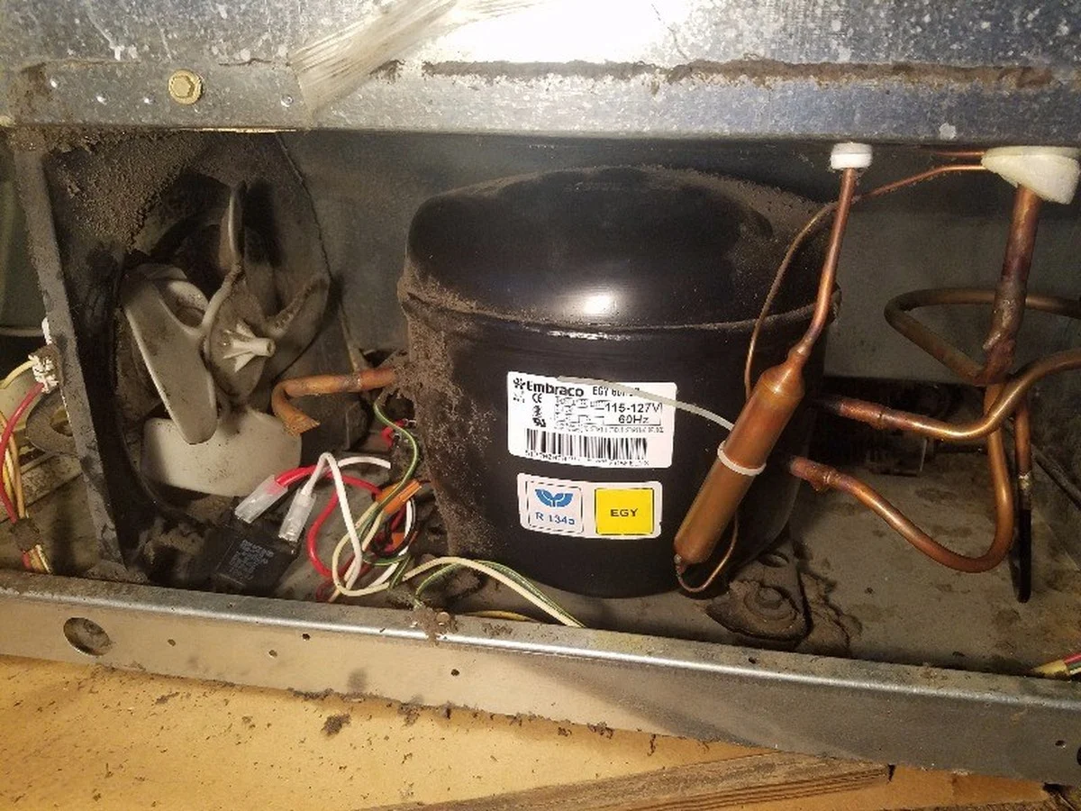 Proč elektrikáři vždy vypínají pračku a lednici, když napětí klesne pod 190 V - image 1