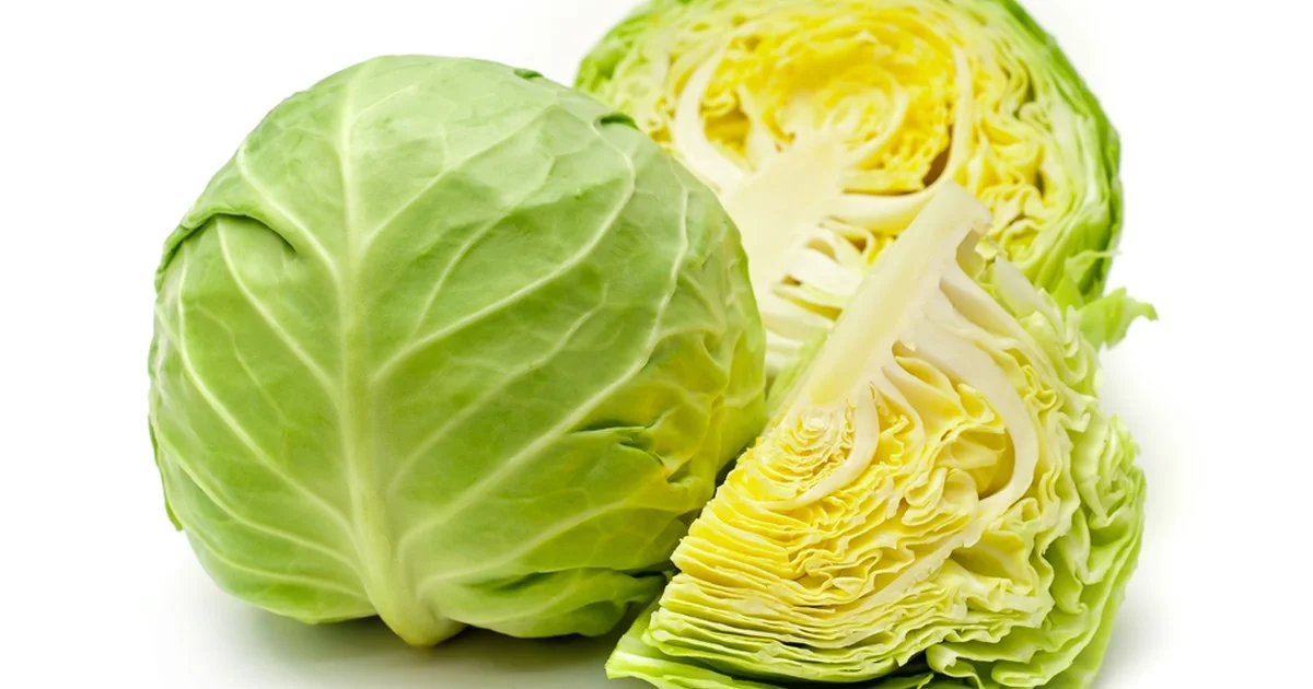 Proč se na zelí objevují černé skvrny hned po umytí? Zkušení kuchaři to dělají jinak - image 2