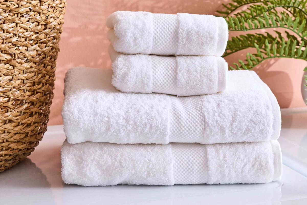 Proč hoteliérky nedají dopustit na ocet při praní bílých ručníků