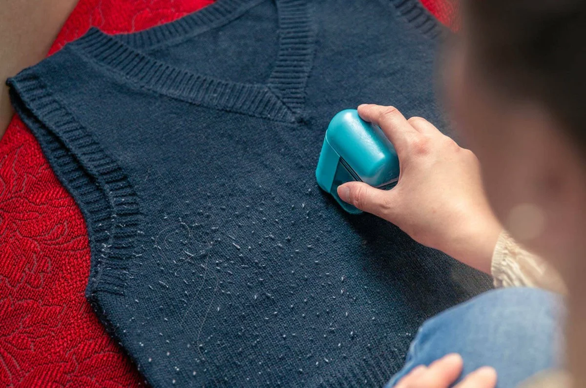 Tajemství, proč už moji svetři nevypadají jako po babičce: Dvě věci, které okamžitě odstraní žmolky - image 2