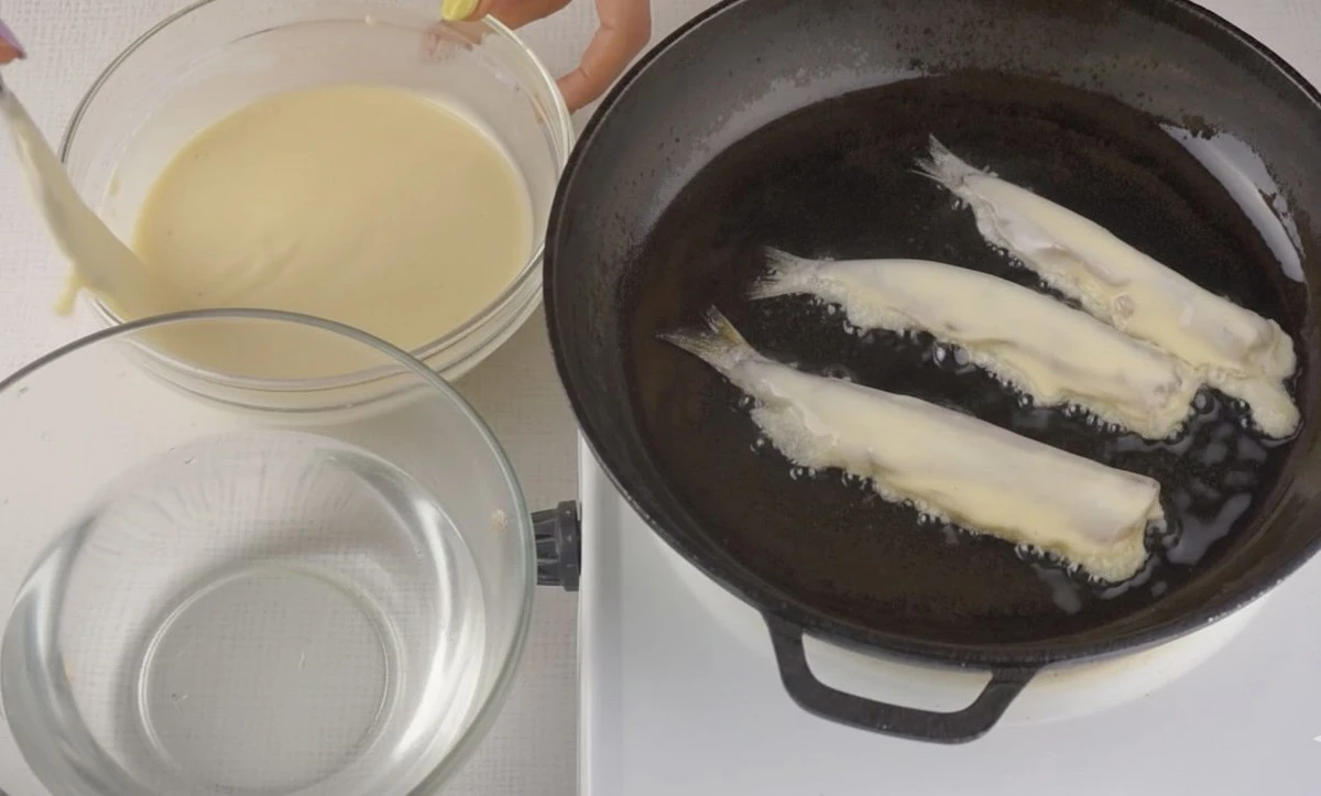 Ocot na sporáku zničí zápach z vyprážaných rýb: trik gazdiniek, ktorý funguje