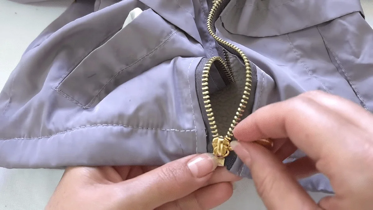 Chytrý trik z krejčovství: Opravte zip na bundě za 2 minuty a úplně zadarmo
