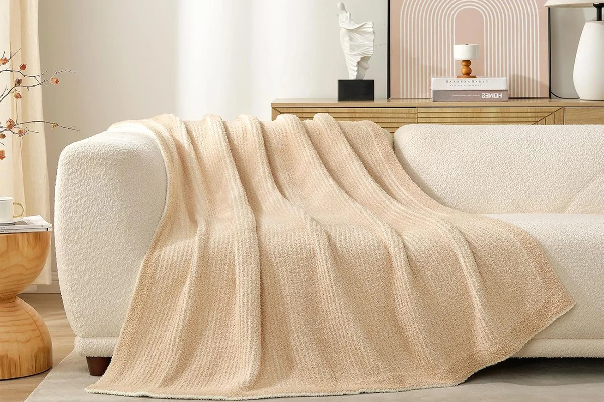 Tajemný Amazon Outlet po Vánocích: Jak získat slevy až 76 % a co koupit za 9 dolarů