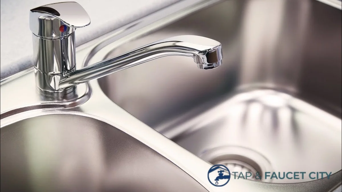 Tento trik za 20 Kč odstráni vodný kameň z batérie nadobro. Väčšina ľudí ho už má doma. - image 1